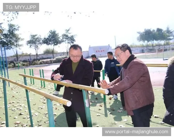 彭州市龙门山学校在足球联赛中满载荣光而归